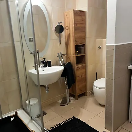 Capital 1 Apartment